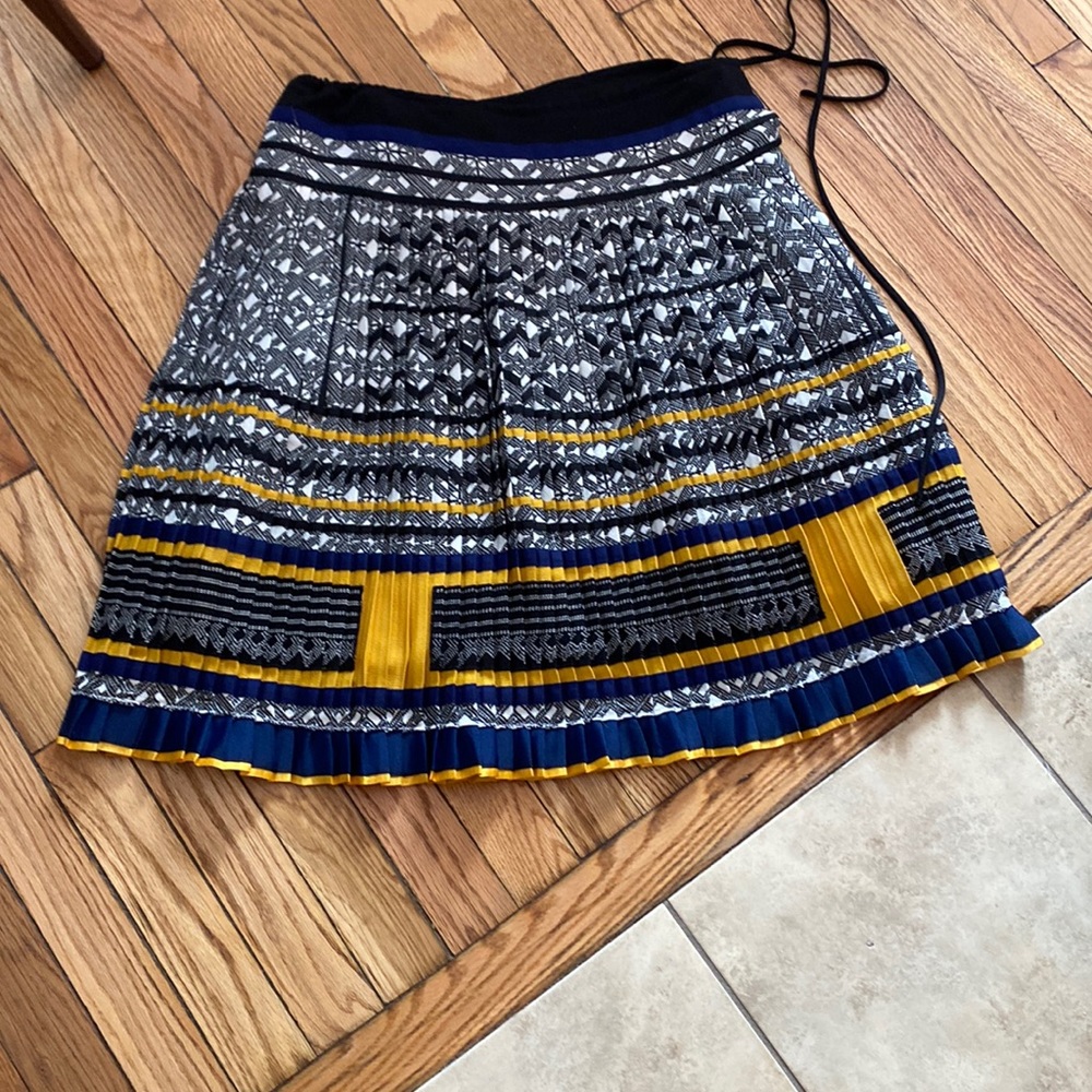 Bcbg runway skirt.